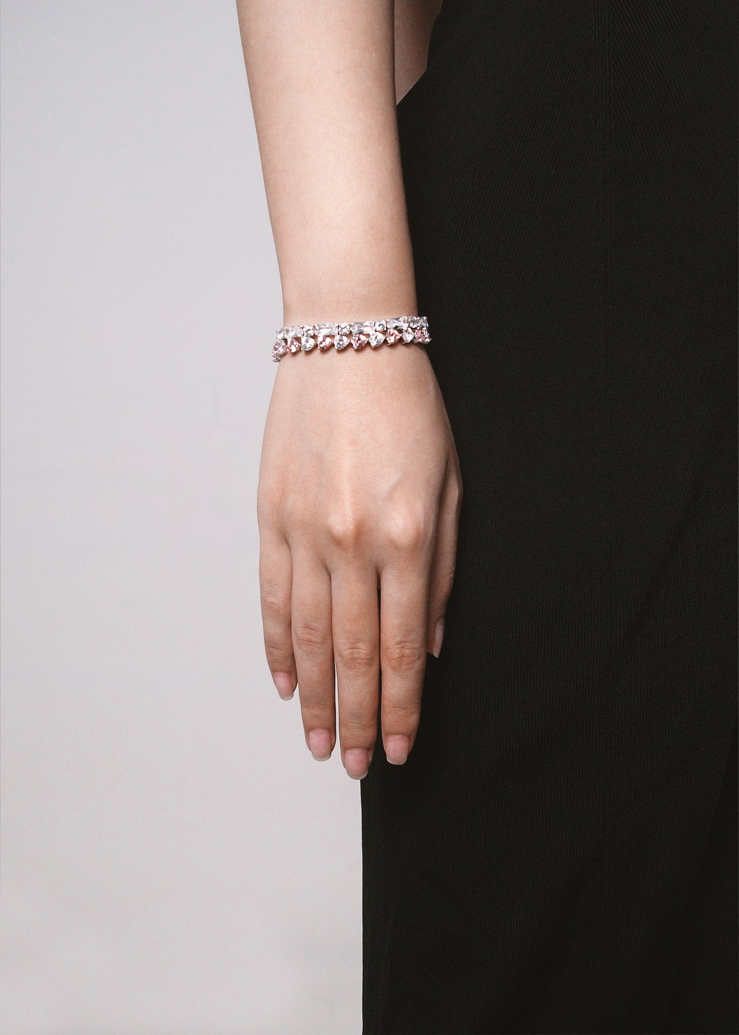 HEART CUT WHITE TENNIS BRACELET