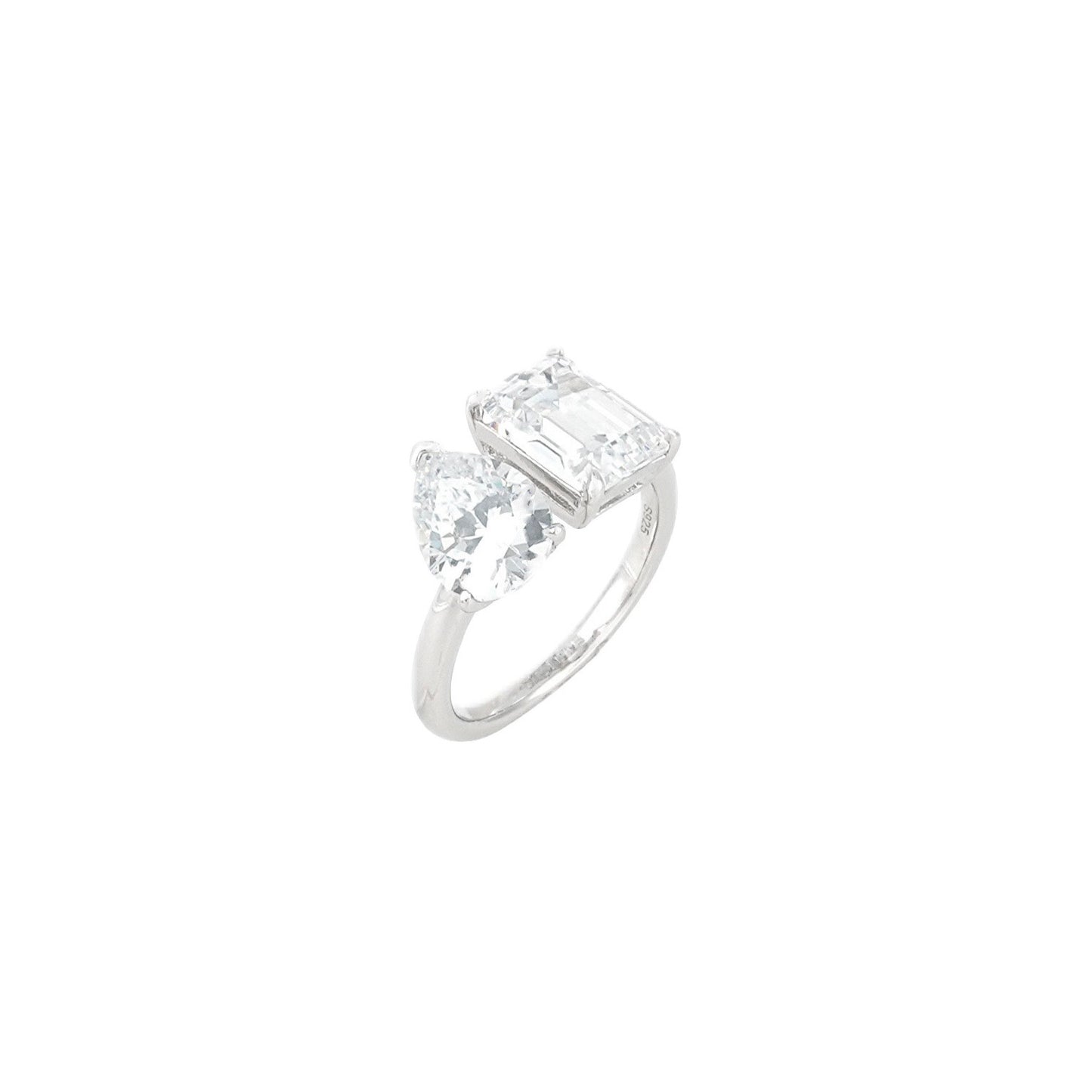 Classic Pearl + Emerald Cut Toi et Moi Ring